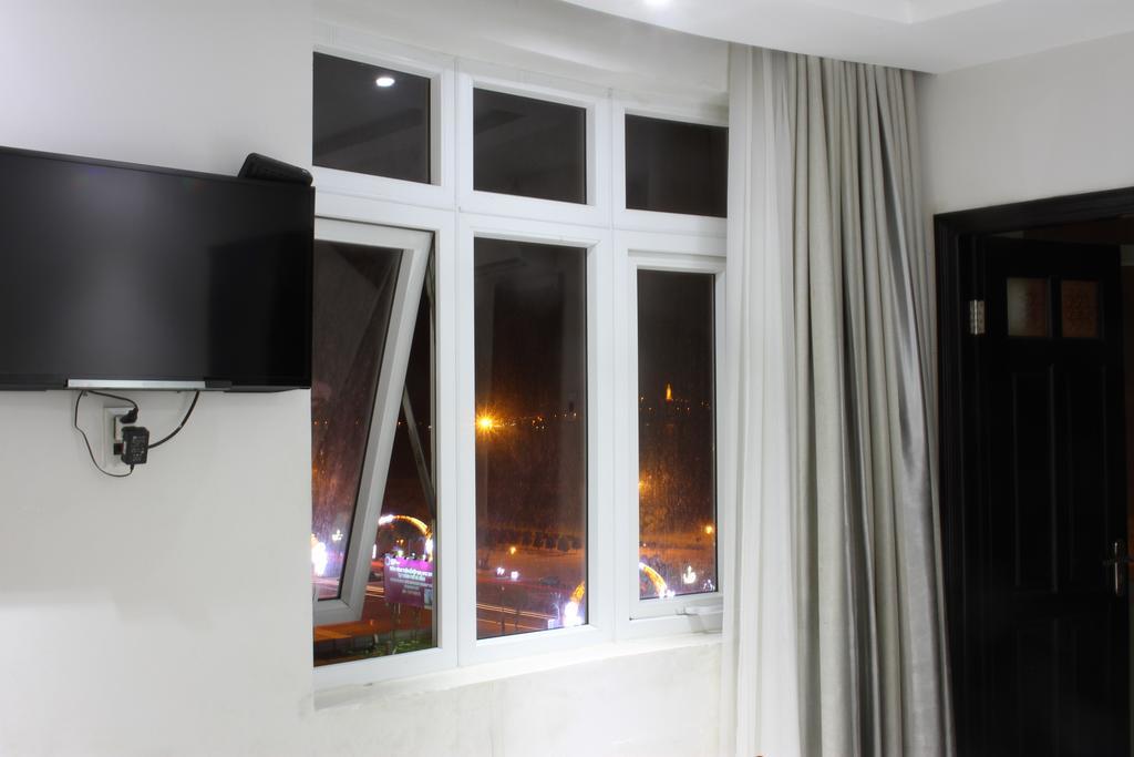 Misa Hotel Da Nang Exterior photo